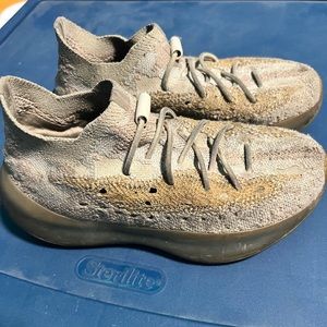Kids YEEZY BOOST 380
